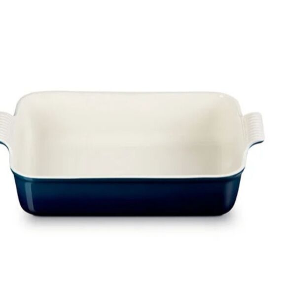 Le Creuset Heritage 26cm Retangular Baking Dish- Agave - Picture 2 of 10